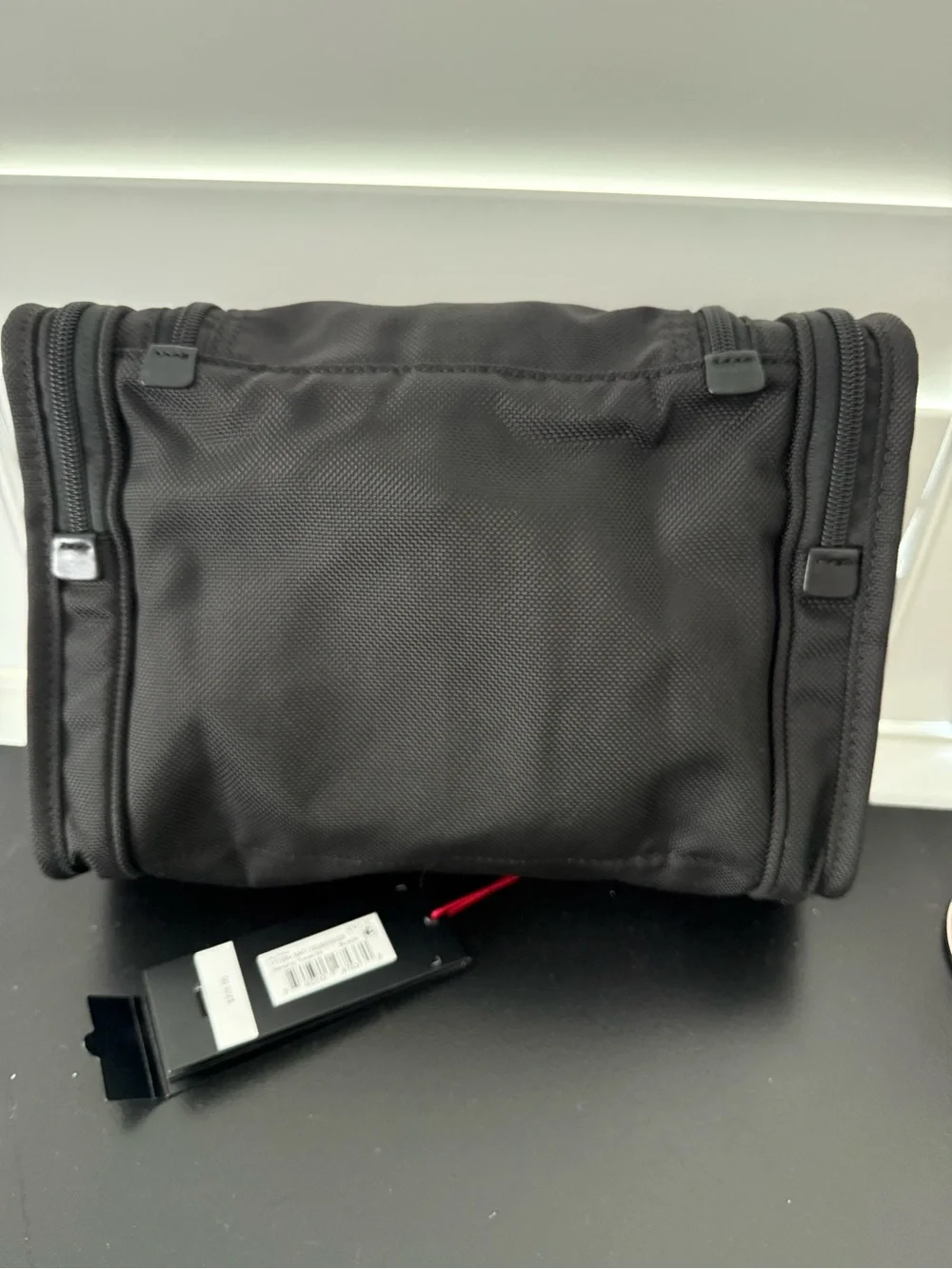 NWT Alpha 3 Hanging Travel Kit $225 MSRP